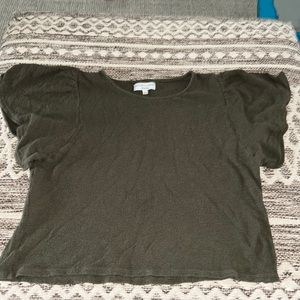 Woman’s Texture & Thread Madewell ruffled sleeve shirt